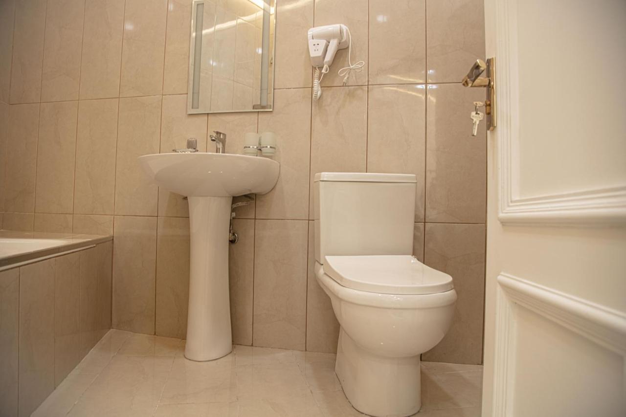 Hotel Lev Tolstoy à Samarcande Extérieur photo
