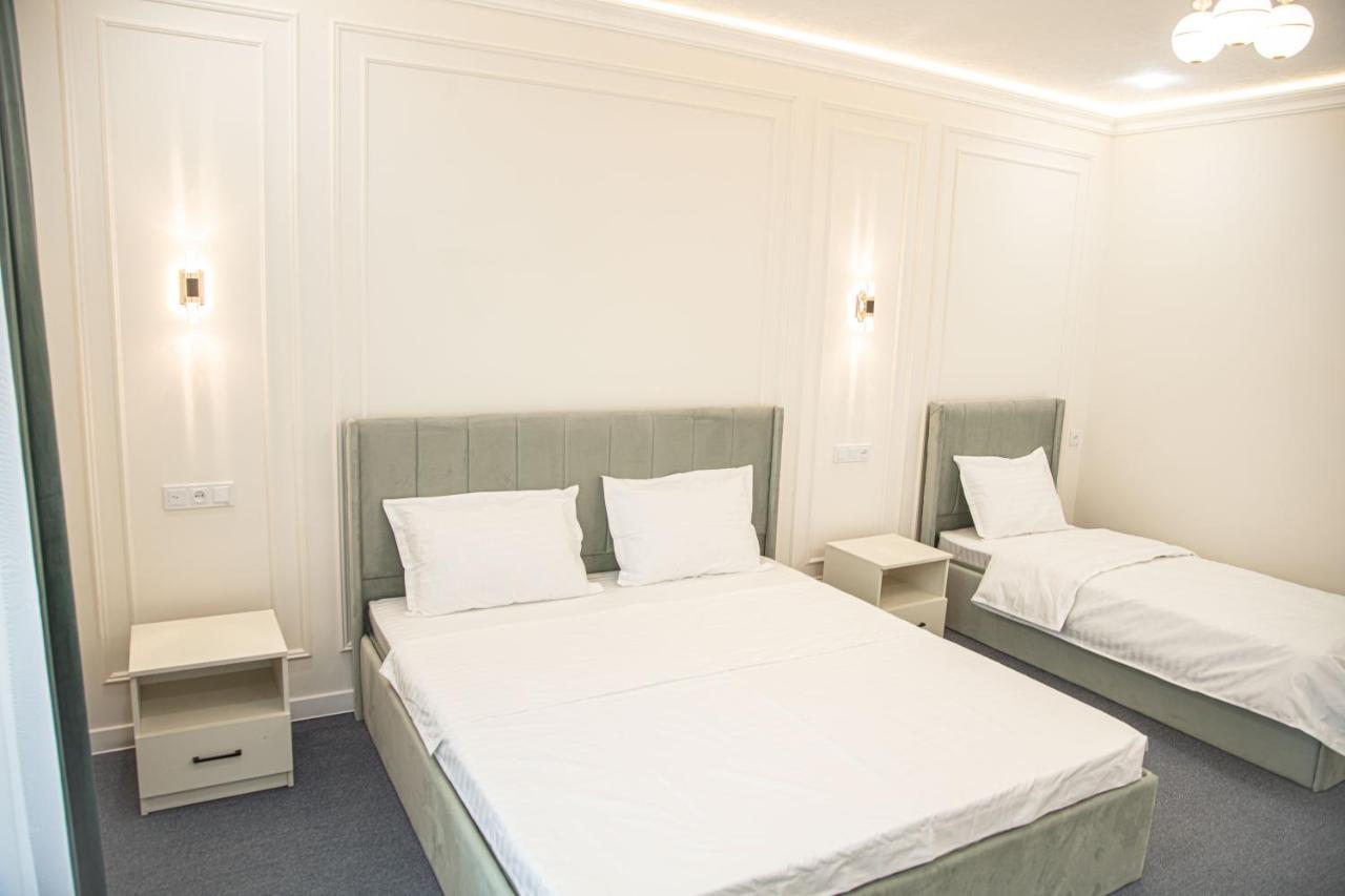 Hotel Lev Tolstoy à Samarcande Extérieur photo