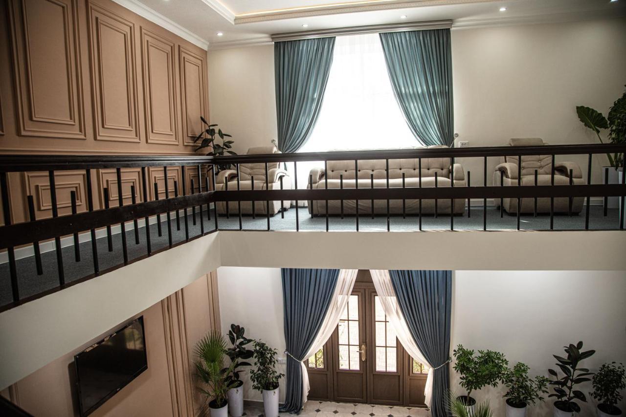 Hotel Lev Tolstoy à Samarcande Extérieur photo