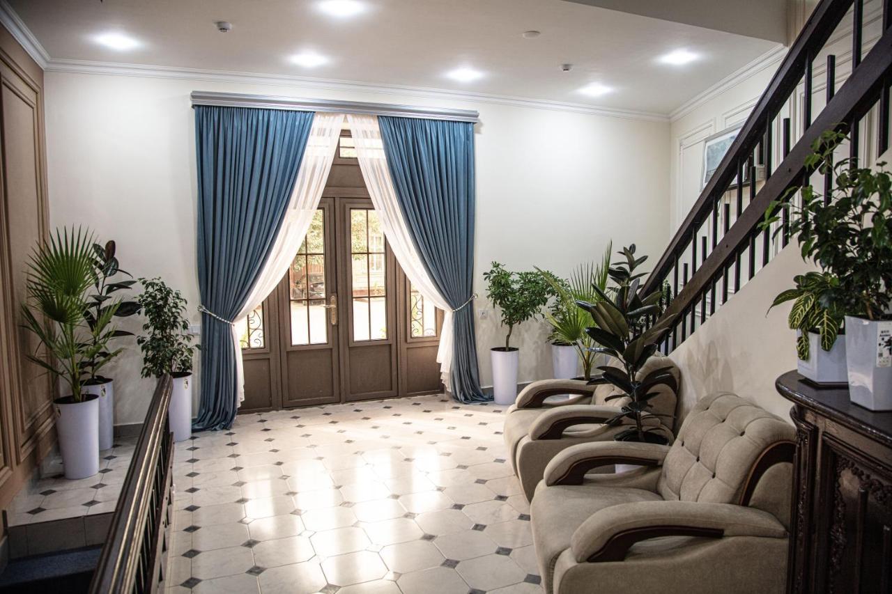 Hotel Lev Tolstoy à Samarcande Extérieur photo